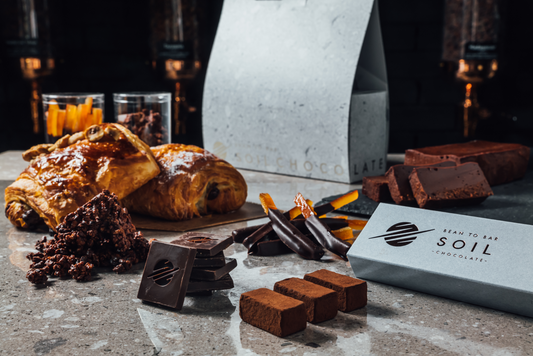 マカロン　カカオ　チョコレート